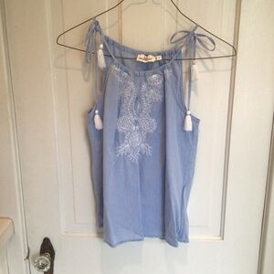 Vineyard Vines - Blue sleeveless top with white embroidery - Size 4